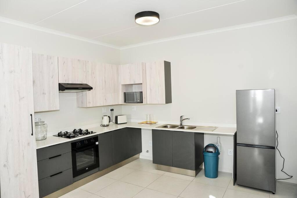 The Ellipse Palazzo Apartment Midrand Esterno foto